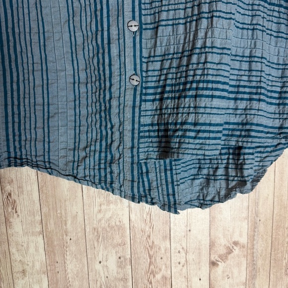 Habitat Blue Contrast Striped Asymmetric Crinkle Blouse - Picture 3 of 9